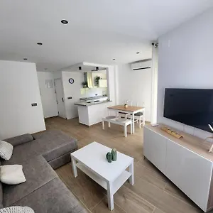 Piso Acogedor En Apartamento