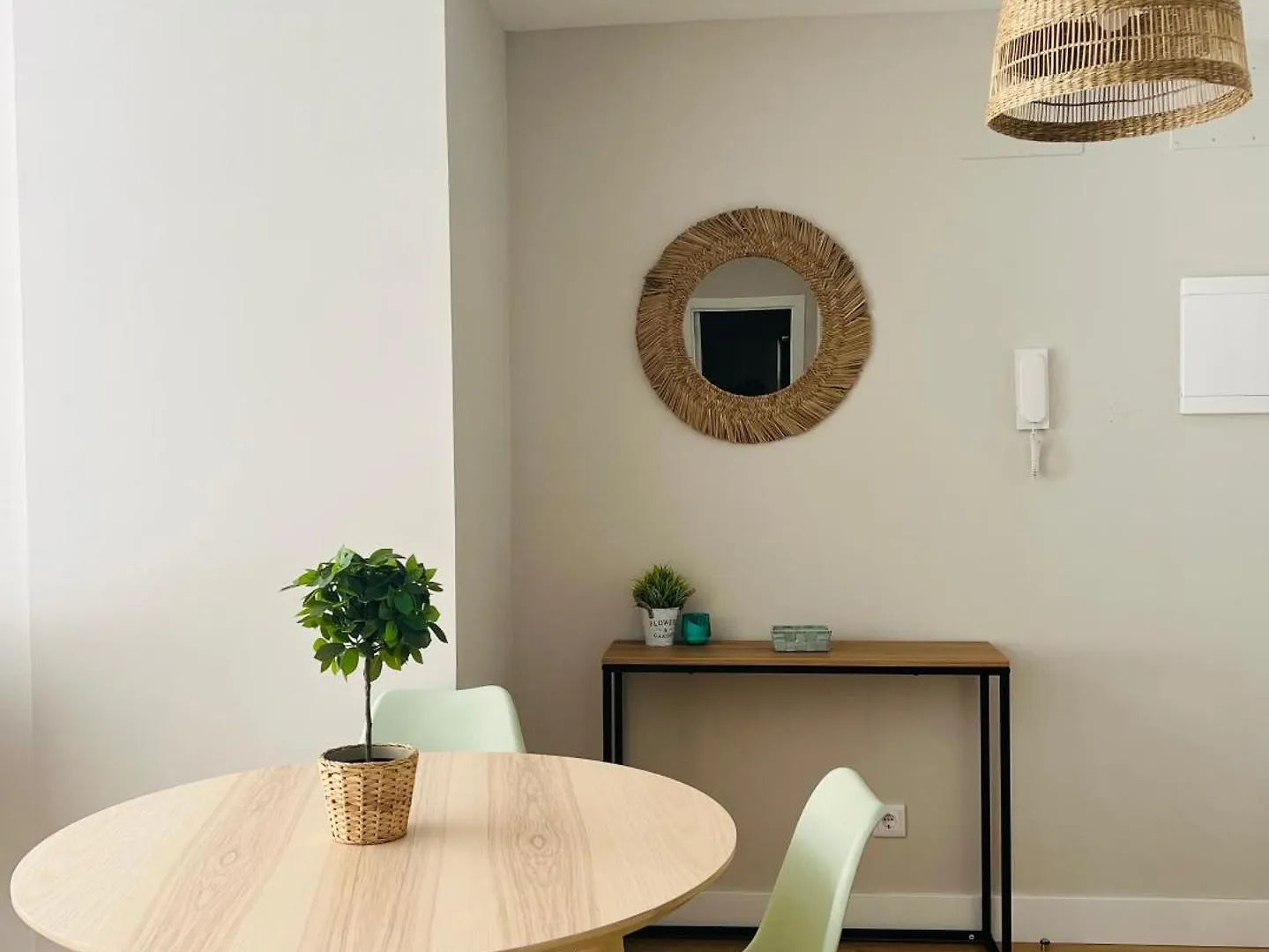Sostoa Homes Malaga contacts